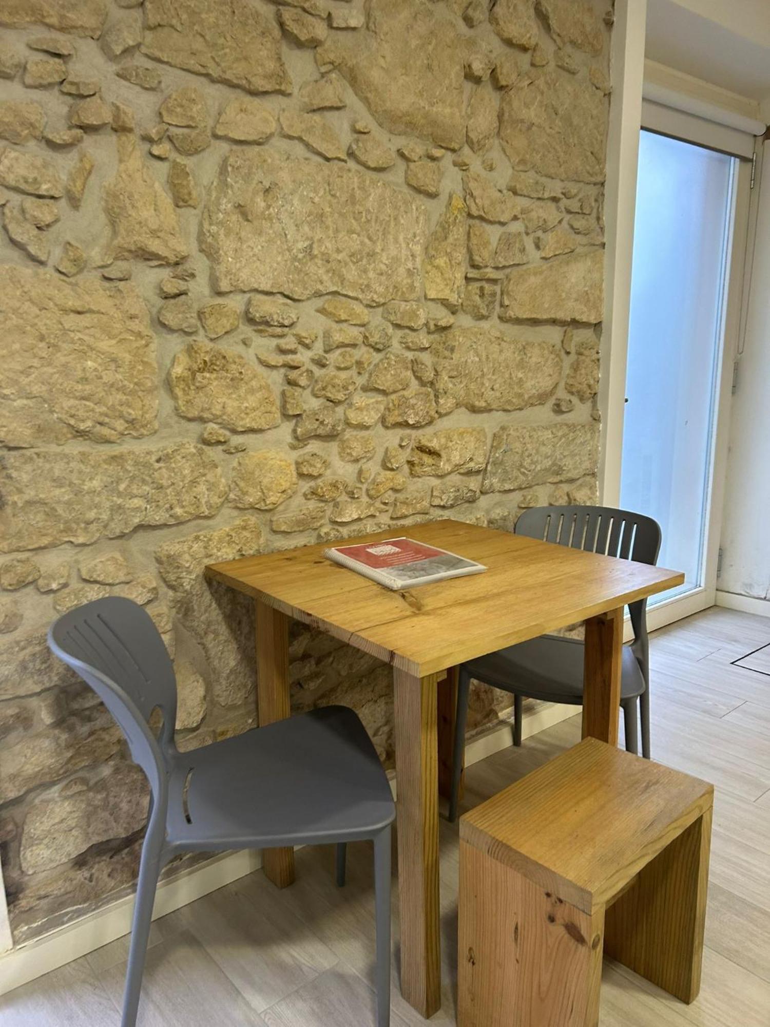 Estudio No Res Do Chao Em Pleno Centro Historico De Coimbra